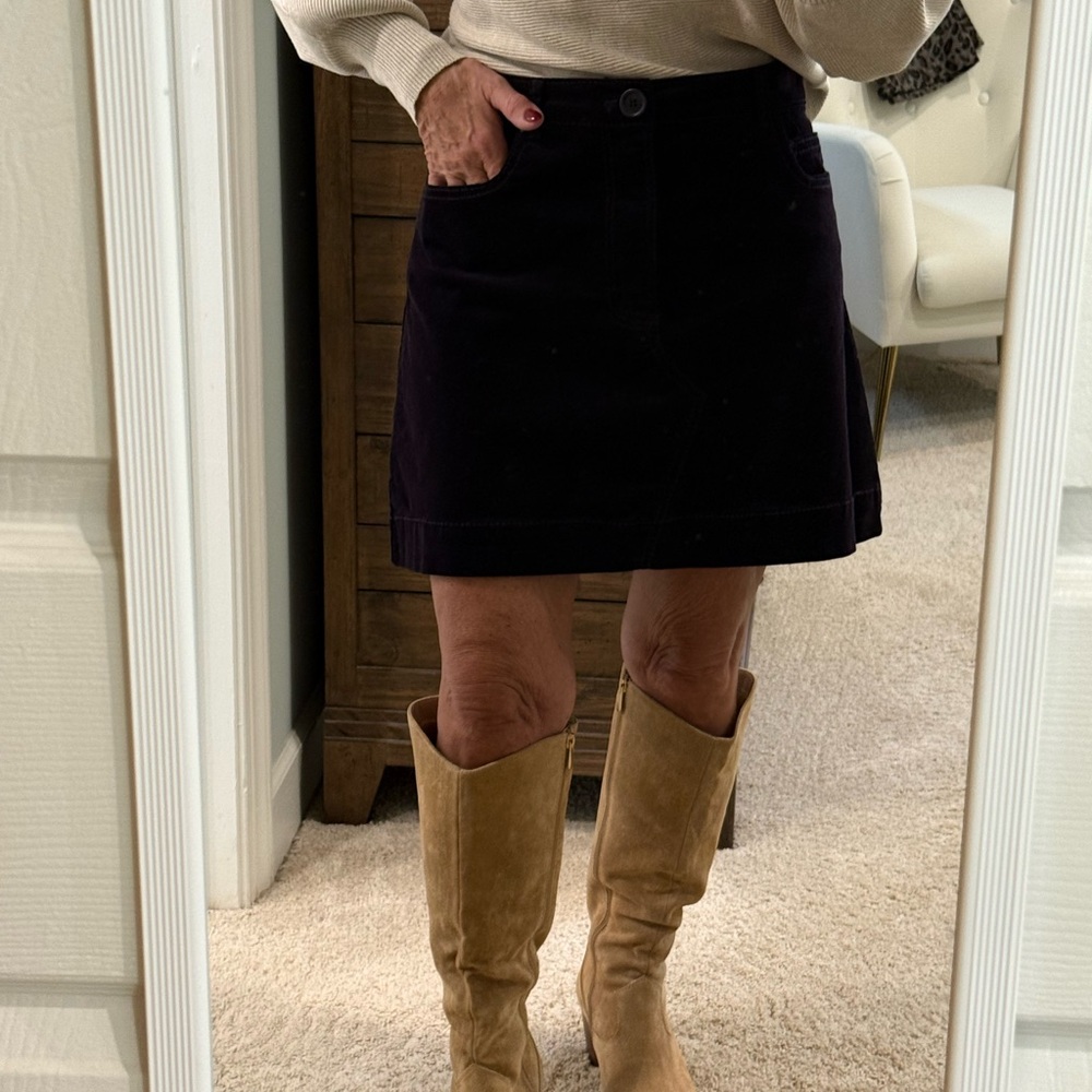 Classic Women's Skirt